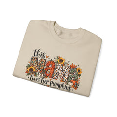 "This Mama Loves Her Pumpkins" Unisex Heavy Blend™ Crewneck Sweatshirt
