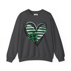 St. Patrick's Day Heart Sweatshirt - Unisex Heavy Blend Crewneck