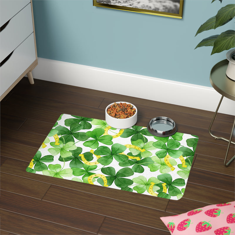Clover Pattern Pet Food Mat - 12x18 Non-Slip Design for Cats & Dogs