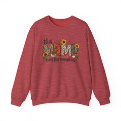 "This Mama Loves Her Pumpkins" Unisex Heavy Blend™ Crewneck Sweatshirt